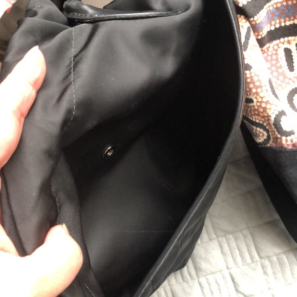 Prada nylon cross bag with adjustable leather shoulder strap - Picture 14 of 16